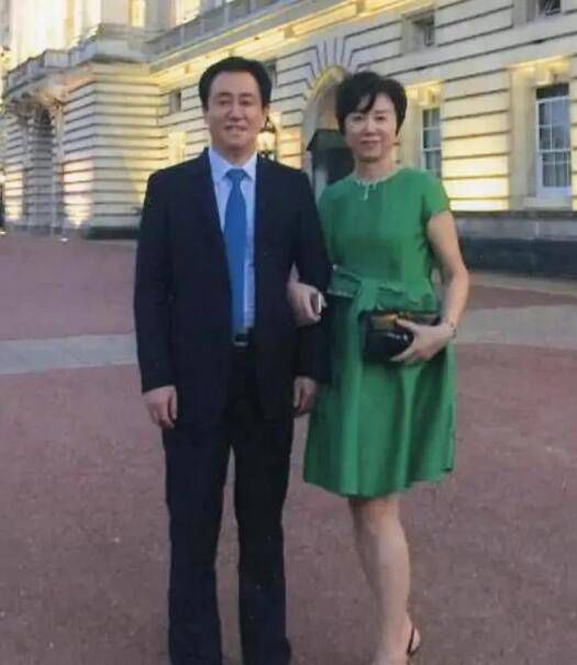丝袜制服第一页