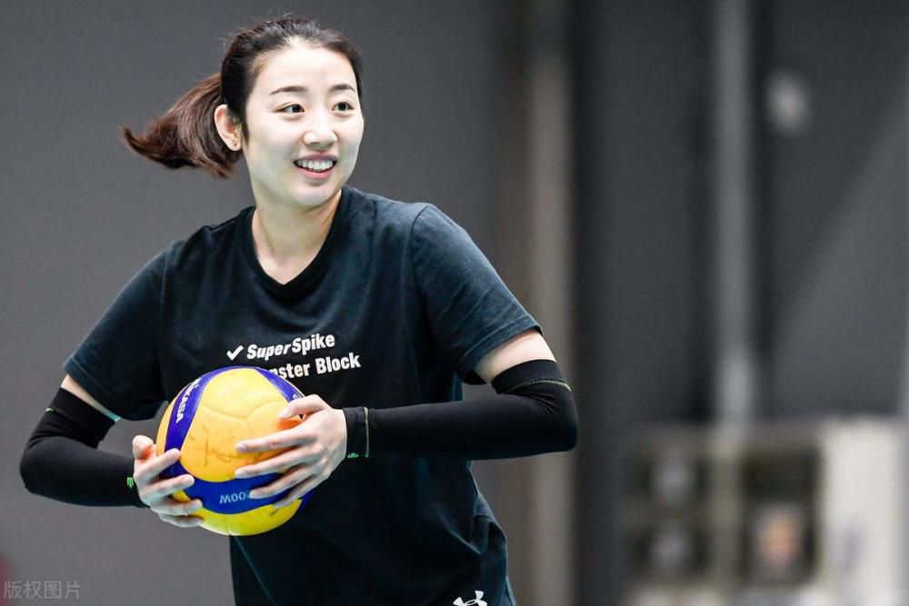 美女被男人猛操